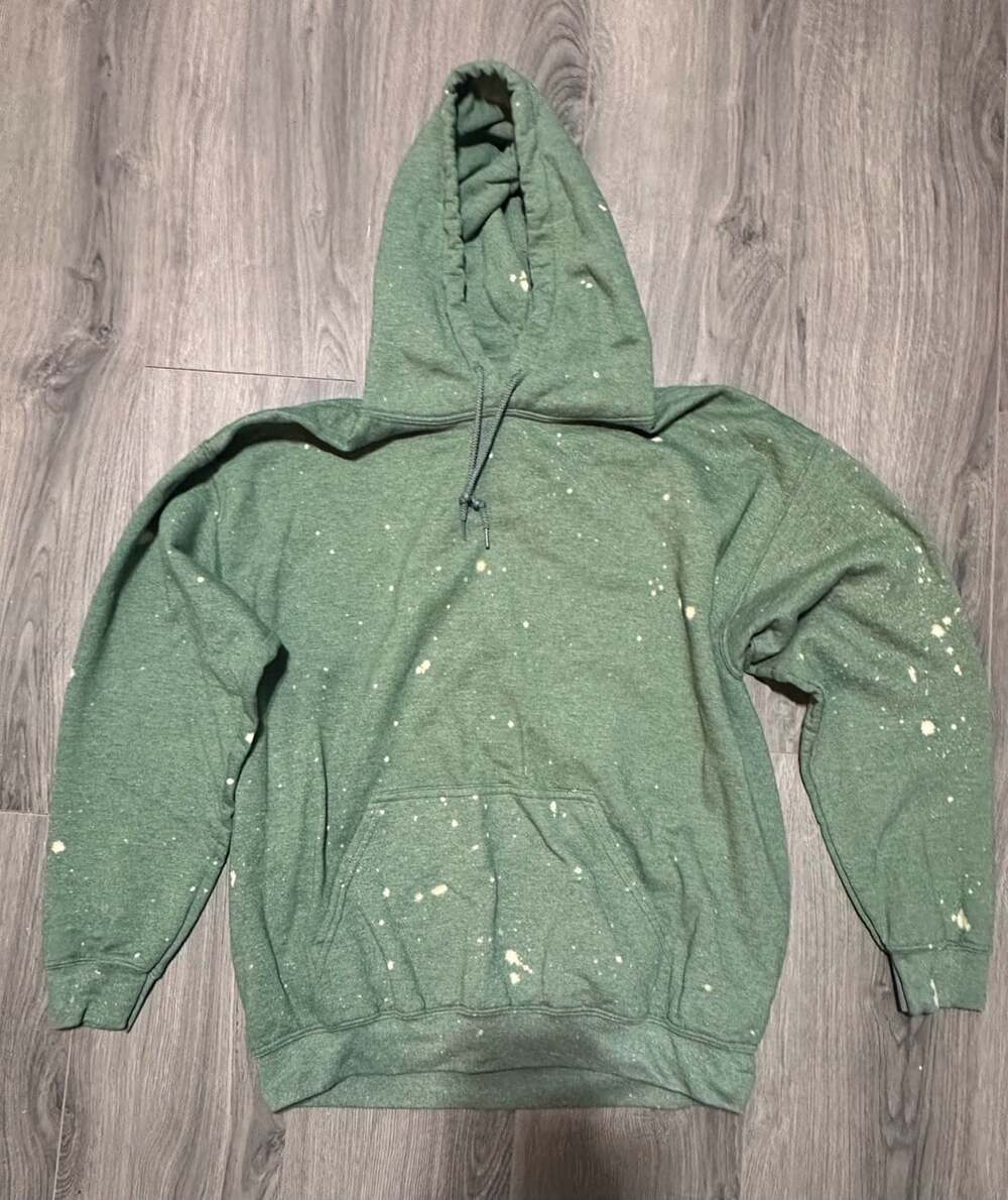 Gildan Heavy Blend Hoodie Size L Green Bleached No City Lights Campfire - Picture 4 of 5